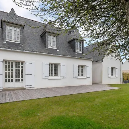 Holiday home Maison Pour 10 Pres De La A Sarzeau